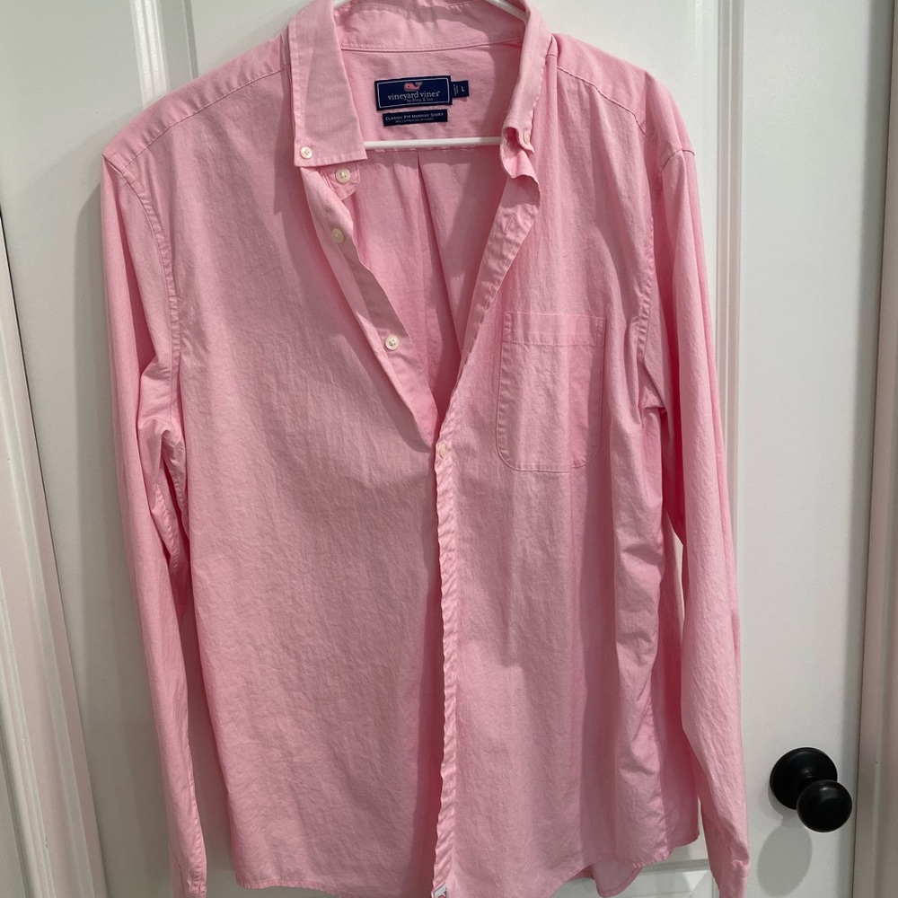 Vineyard Vines dress shirt